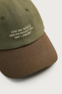 CONTRAST EMBROIDERED TEXT CAP