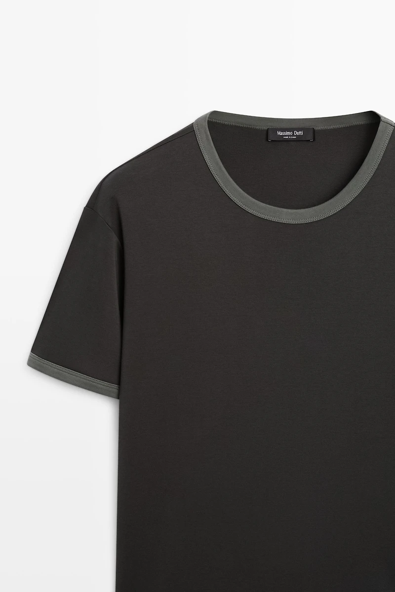 100% cotton contrast neck T-shirt