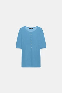 BUTTONED KNIT TOP