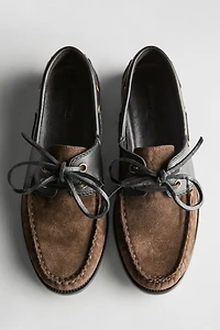 Contrast leather deck shoes