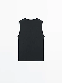 Cotton blend top with placket detail