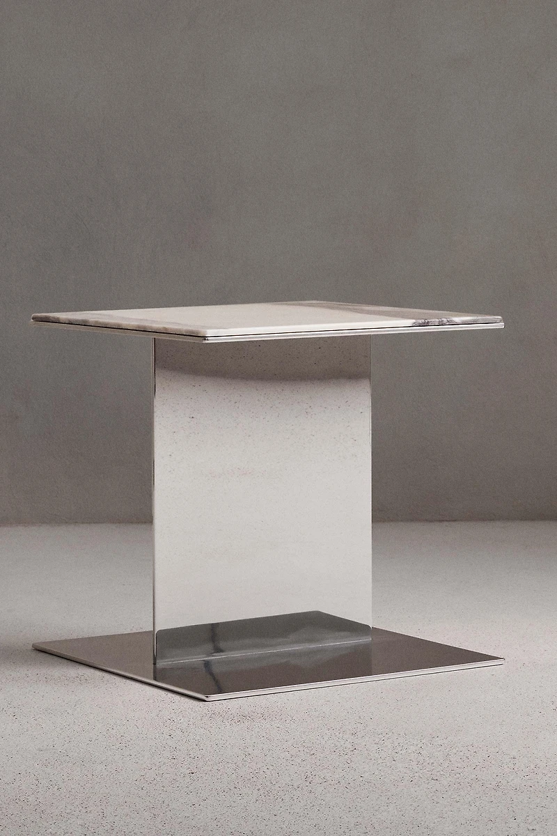 SIDETABLE 05