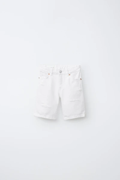 SHORT EN JEAN DROIT DÉCHIRÉ