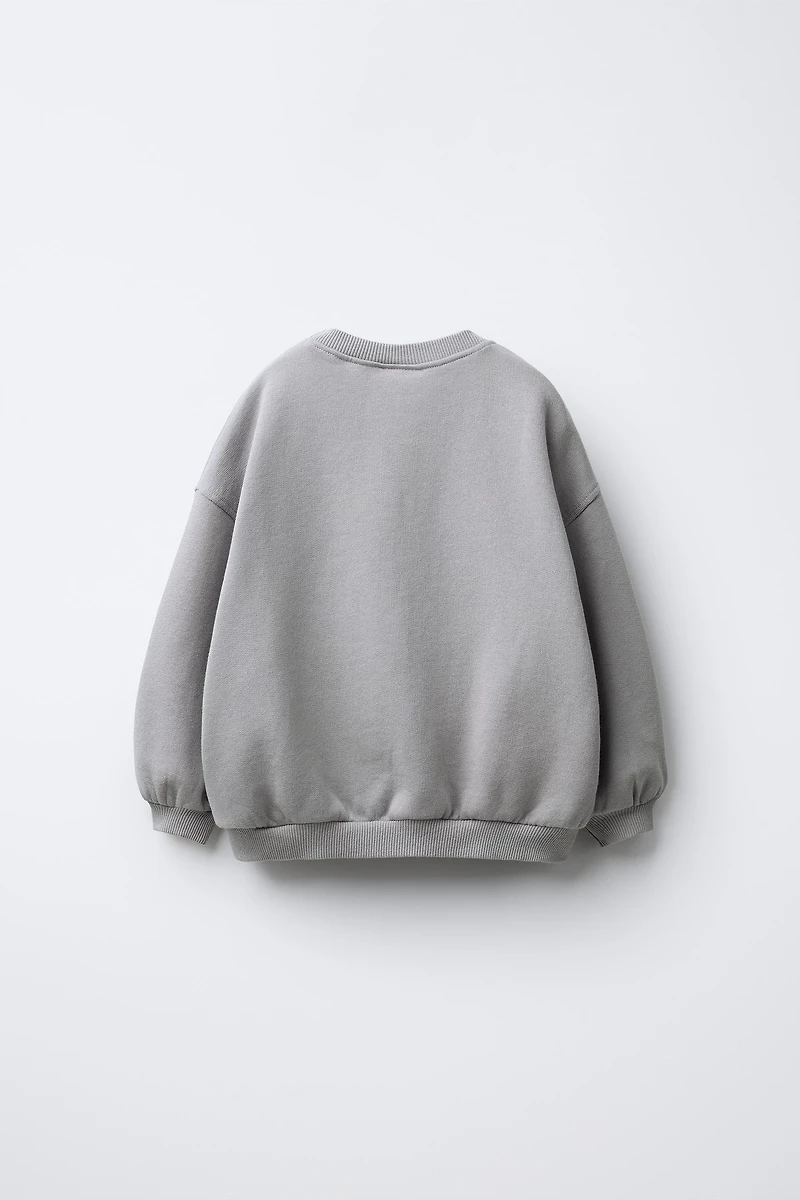 EMBROIDERED HEART TEXT SWEATSHIRT