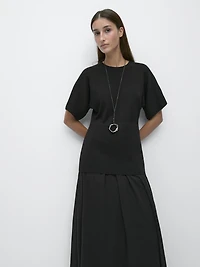 Long contrast short-sleeve dress
