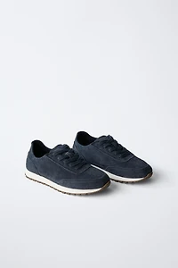 BASKETS EN CUIR