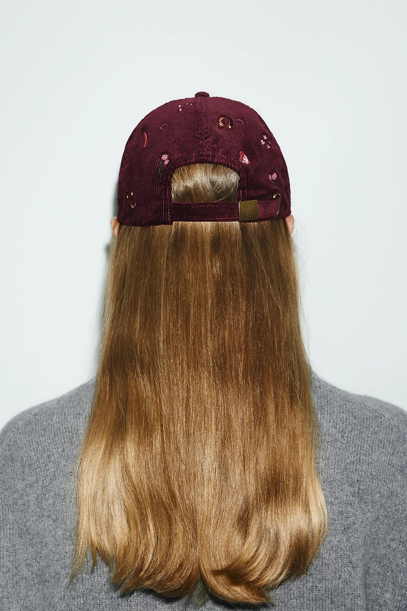 EMBROIDERED CORDUROY CAP