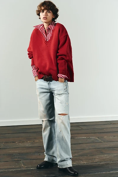 OVERSIZED KNIT SWEATER