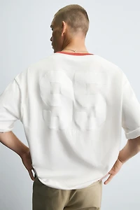 T-SHIRT COL CONTRASTÉ