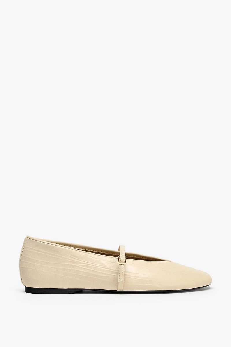 BALLERINES EN CUIR