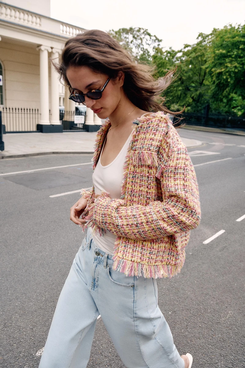 TEXTURED FRINGE BLAZER