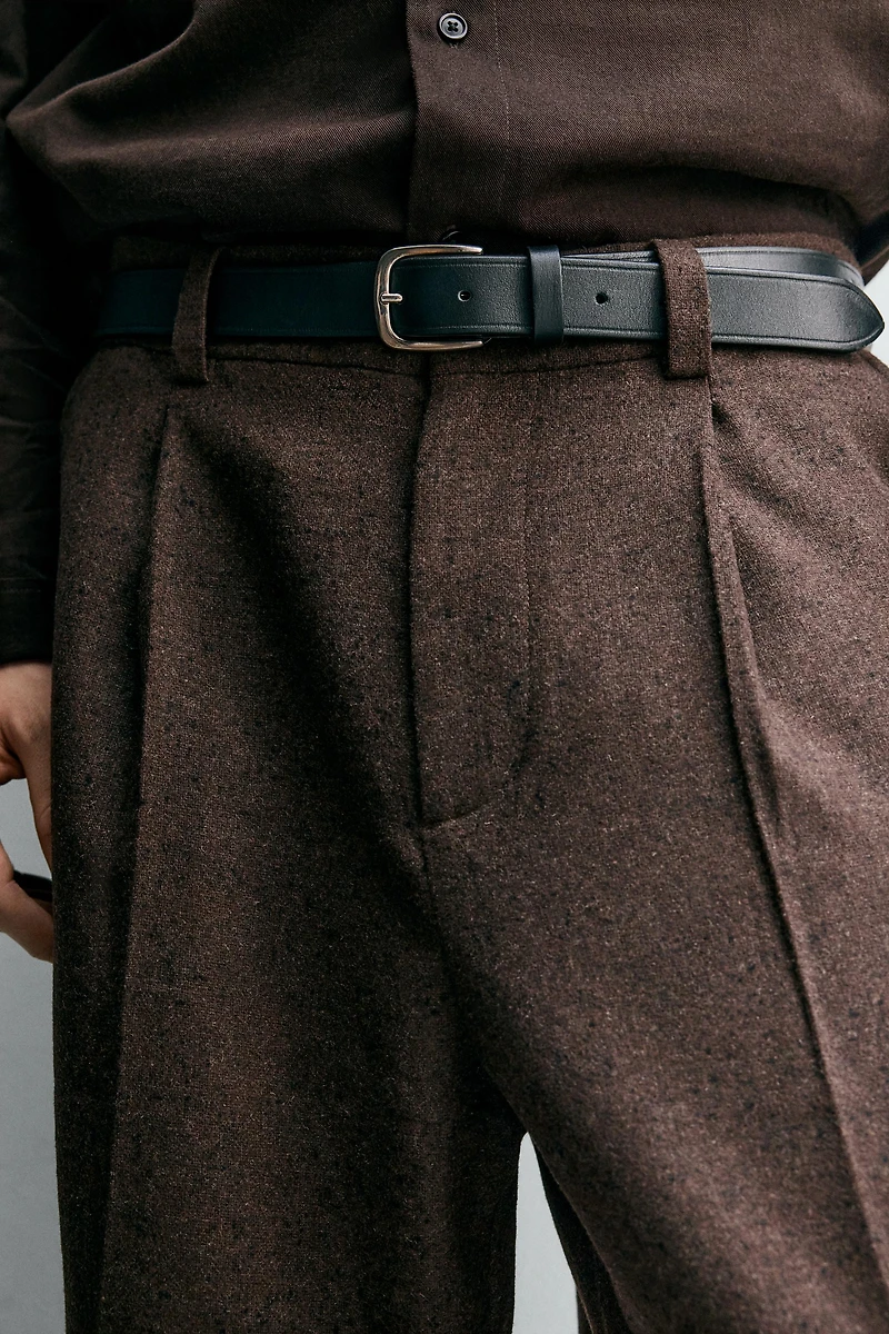 PLEATED BUTTONED PANTS