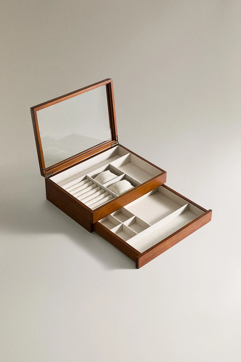 MEDIUM WOODEN JEWELRY BOX