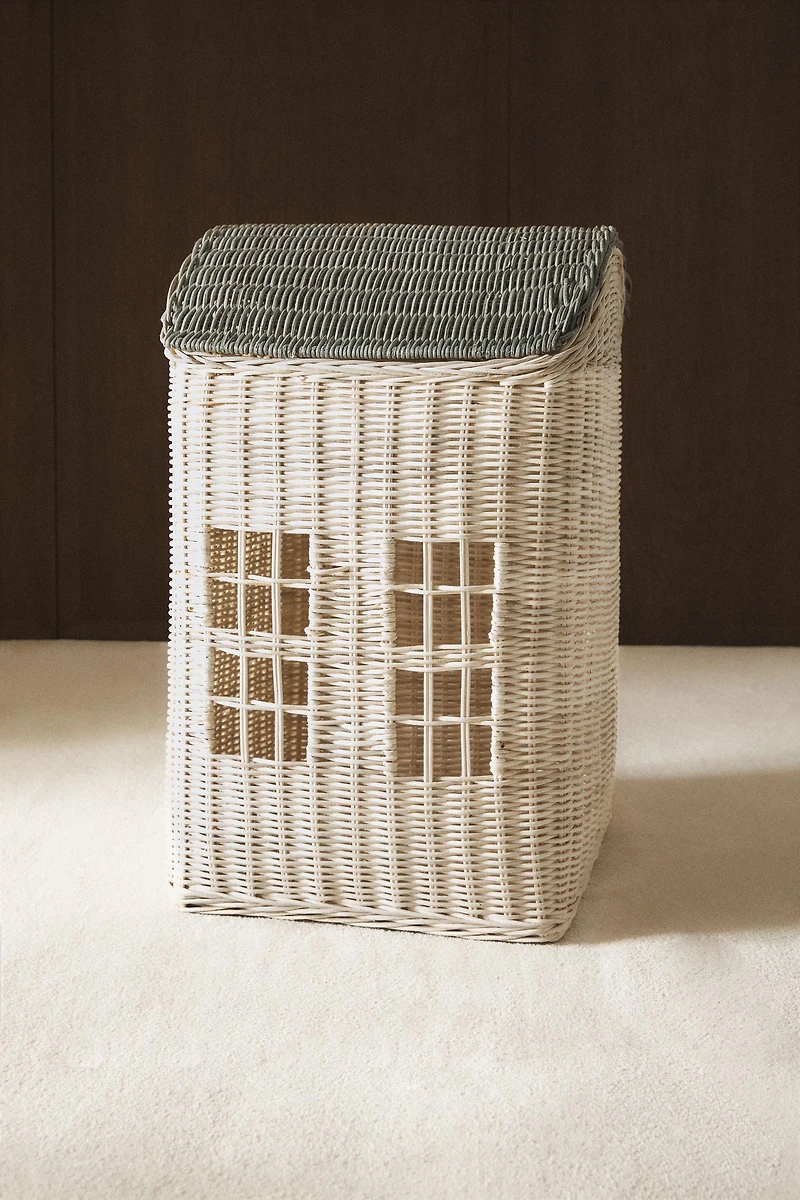 KIDS RATTAN HOUSE BASKET