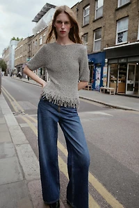 FITTED FRINGED KNIT TOP