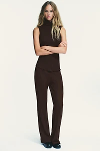TEXTURED STRAIGHT LEG PANTS