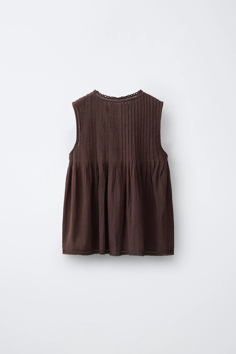 LACE PINTUCK BLOUSE