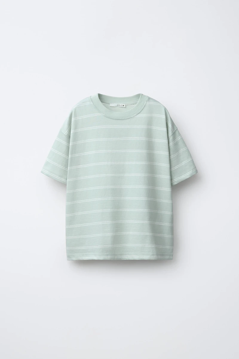 THREE-PACK OF STRIPED AND PLAIN T-SHIRTS