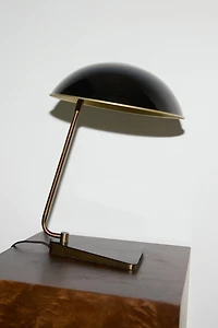 METAL TABLE LAMP