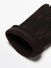 Goatskin gloves with suede finish