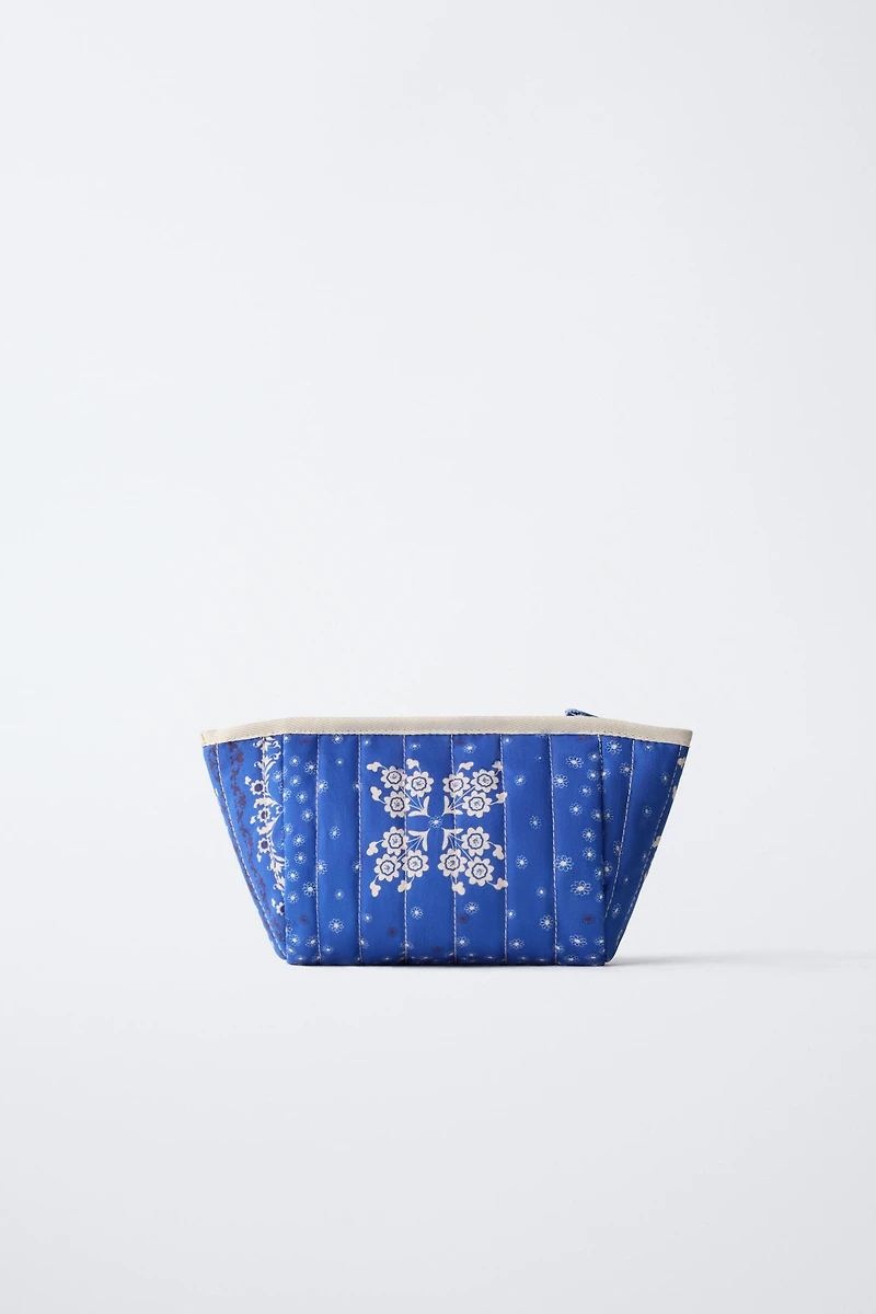 BANDANA TOILETRY BAG