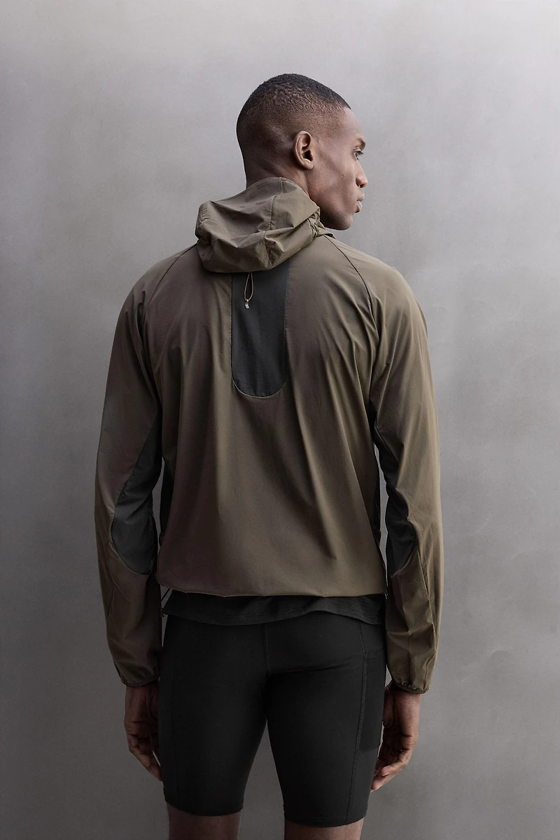 LIGHTWEIGHT COLOR BLOCK TECHNICAL JACKET