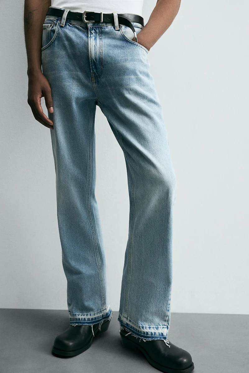 FLARE FIT JEANS