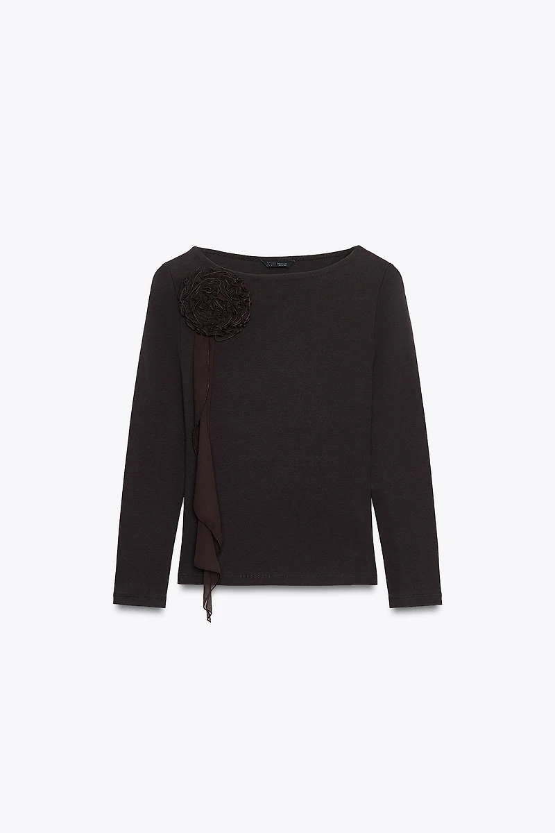 VOLUMINOUS FLOWER T-SHIRT