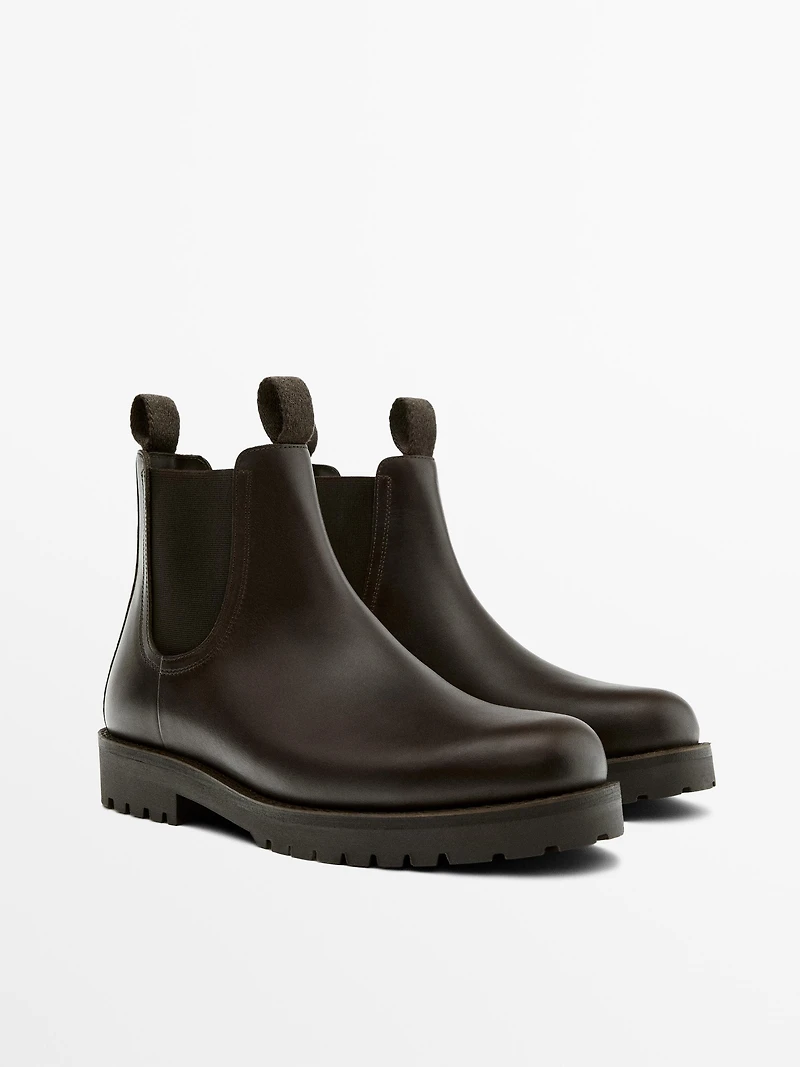 Leather Chelsea boots