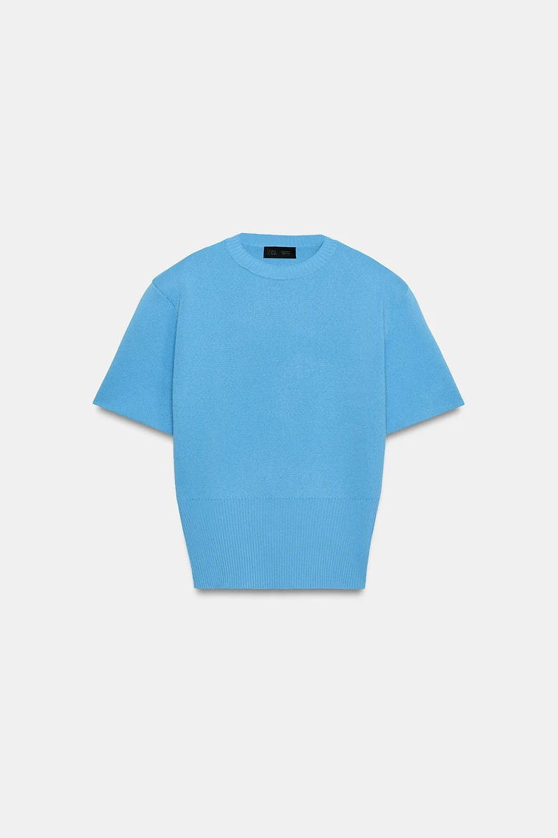 SHORT SLEEVE KNIT JUMPER WITH SHOULDER PADS