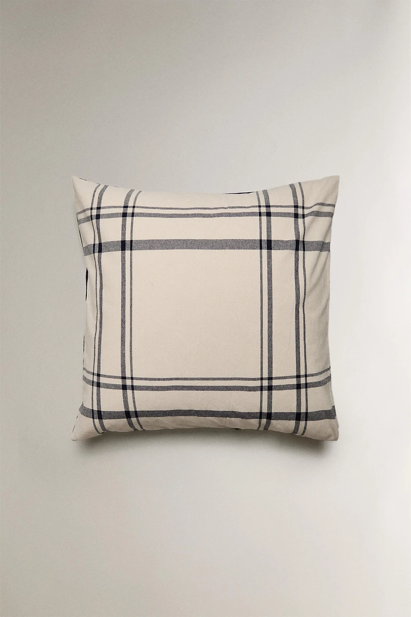 REVERSIBLE CHECK PILLOWCASE