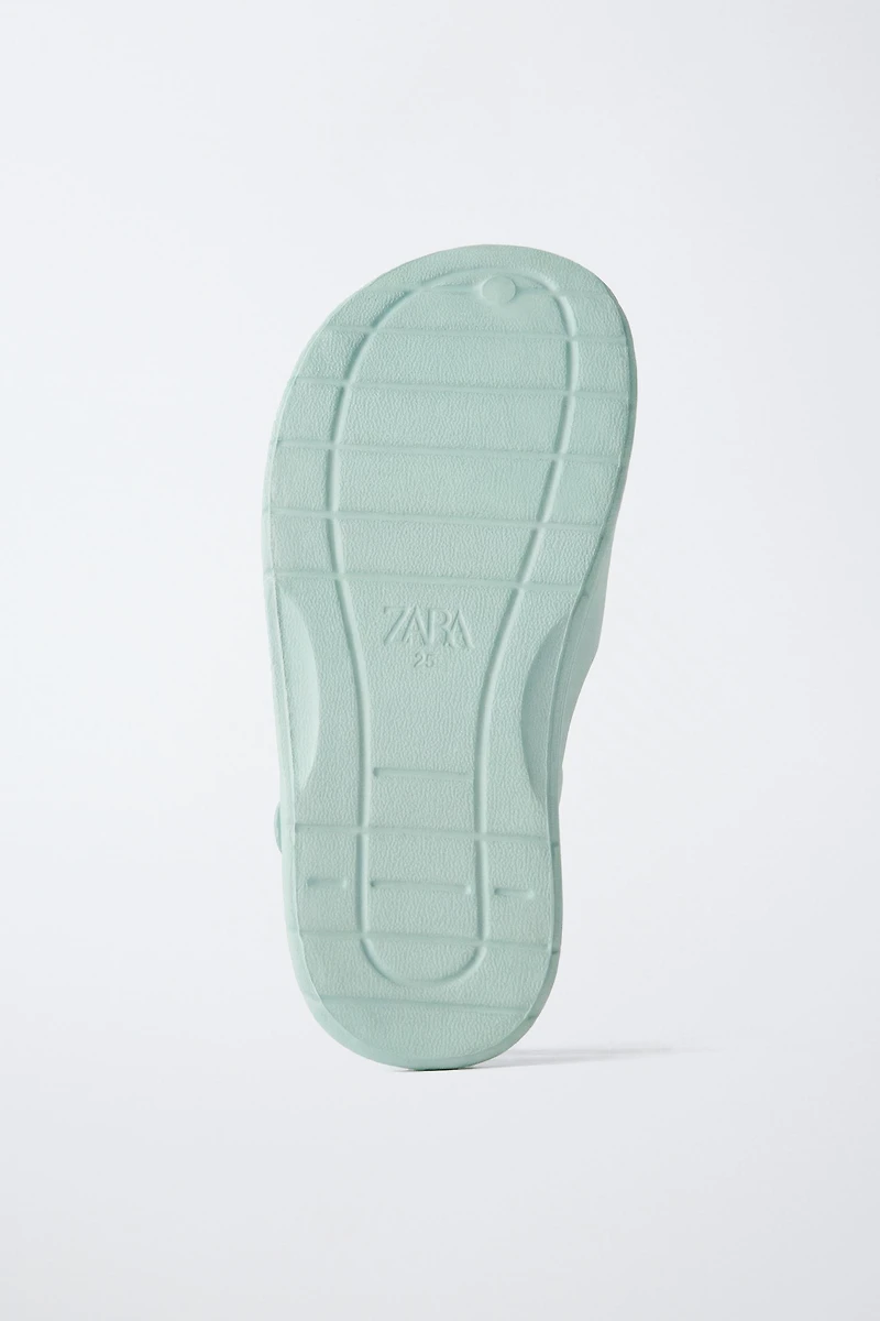 BAREFOOT FISHERMAN SANDALS