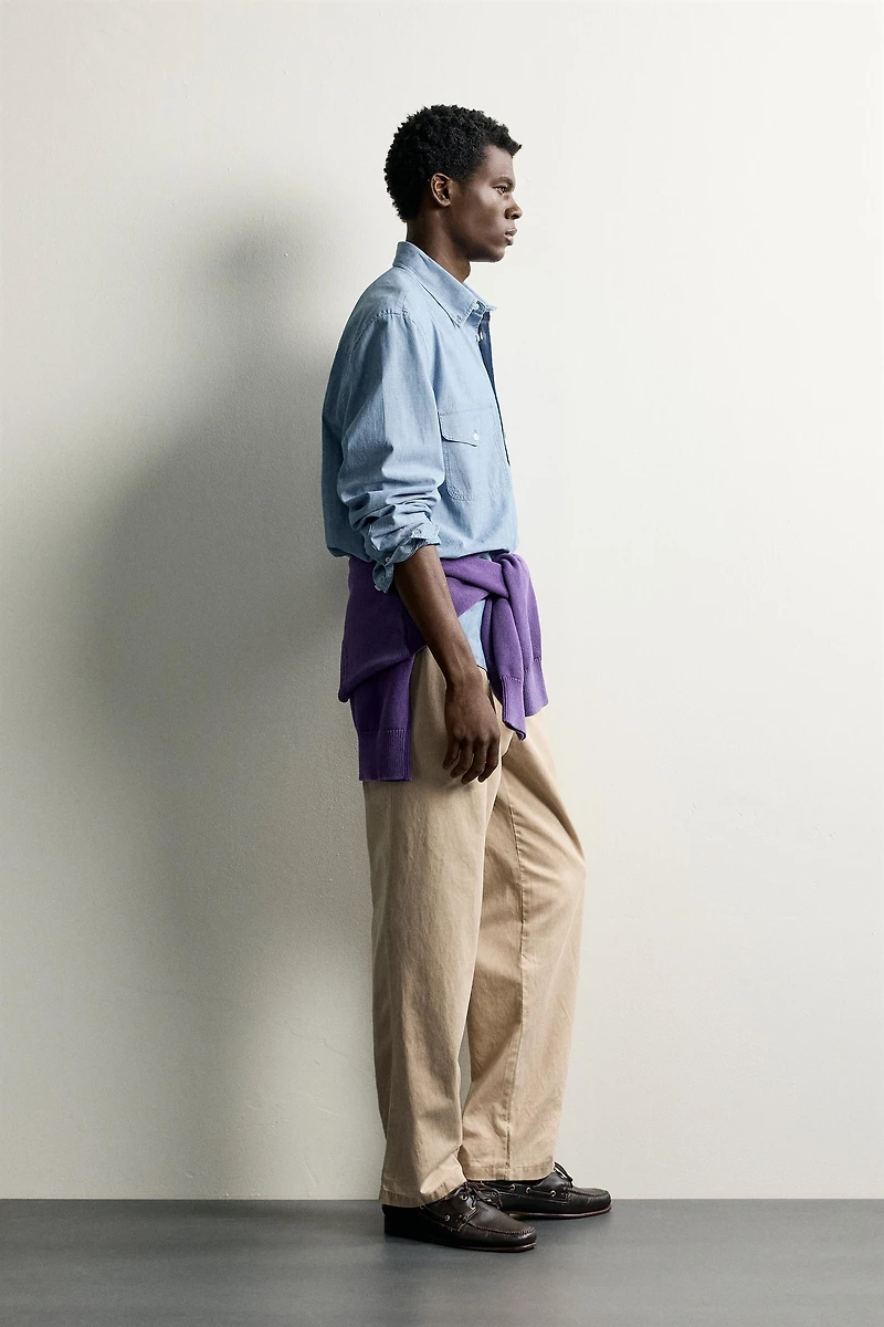 REGULAR FIT CHAMBRAY POCKET SHIRT