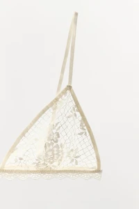 LACE TRIANGLE BRA