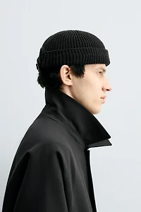 SHORT KNIT HAT