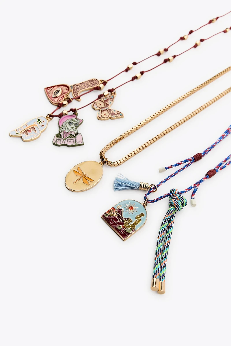 3-PACK CORD CHAIN MEDALLION NECKLACES