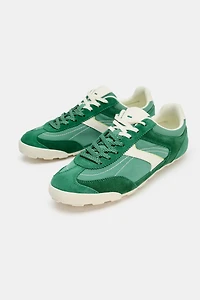 RUNNING SNEAKERS
