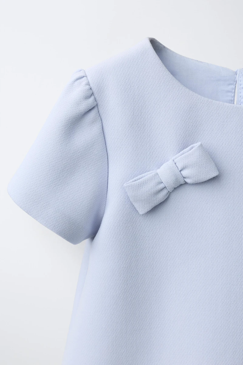 ROBE À LACETS