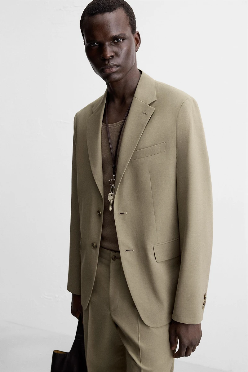 TEXTURED SUIT BLAZER
