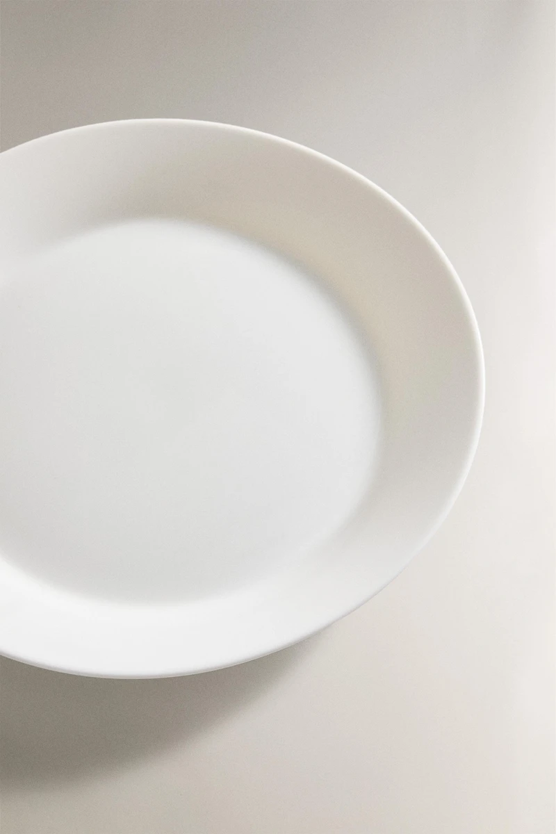 WHITE GLASS DINNER PLATE