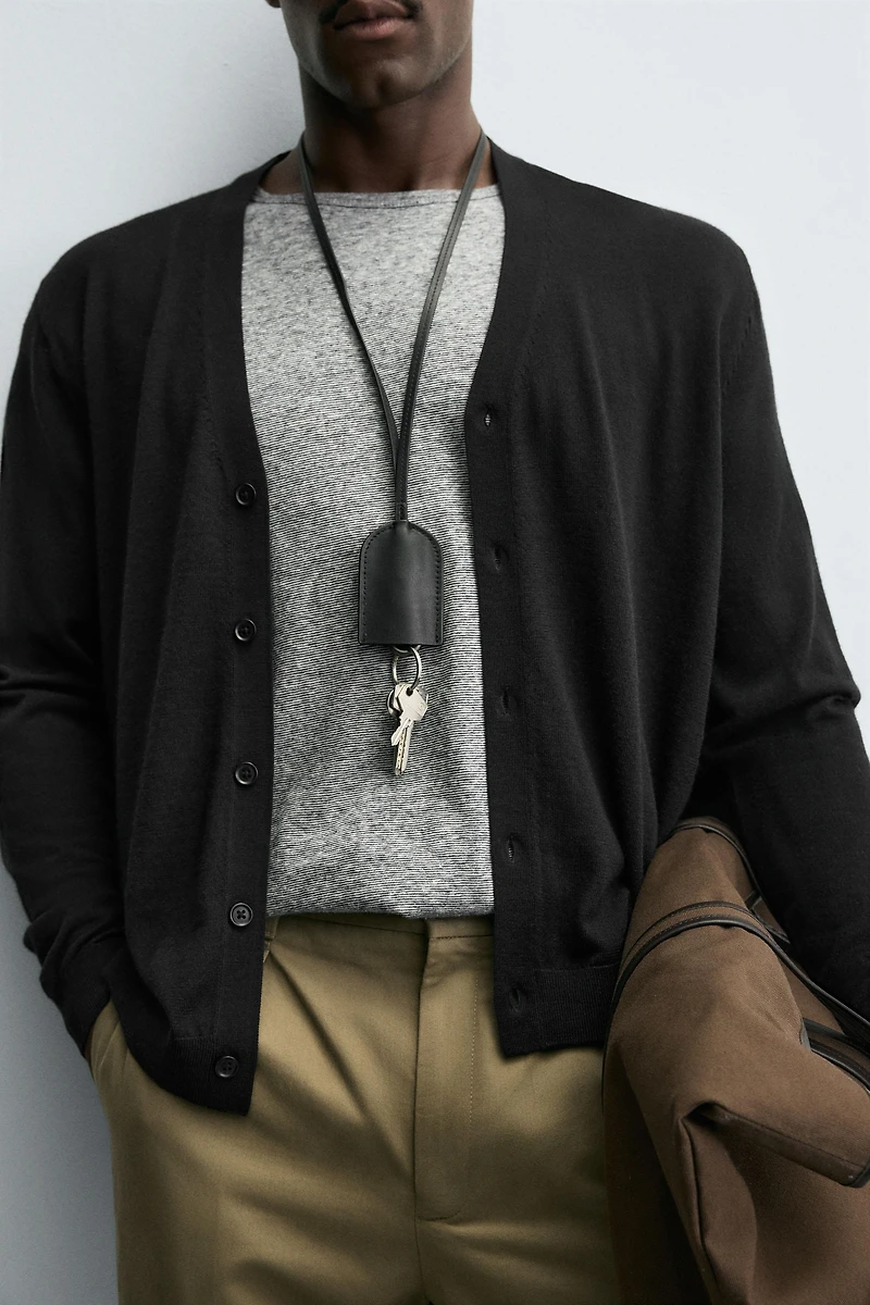 100% WOOL CARDIGAN