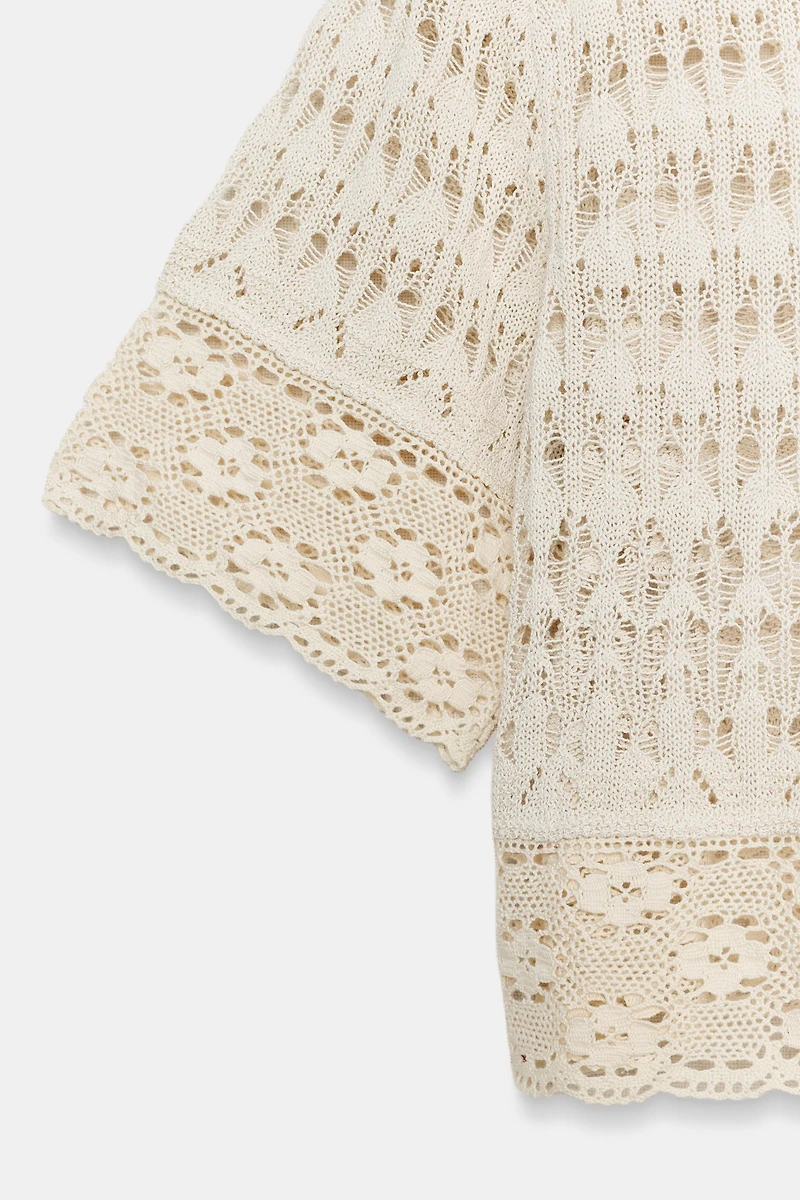 TOP EN MAILLE POINTELLE