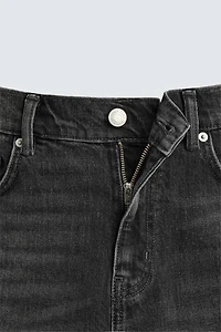 REGULAR FIT DENIM SHORTS