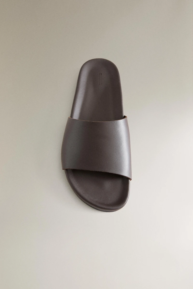 LEATHER SLIDES
