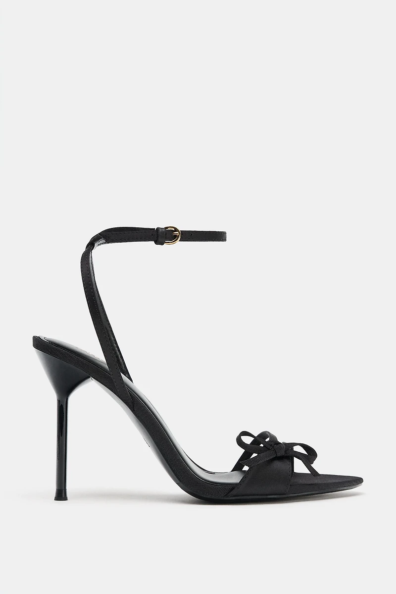 SATIN STRAPPY HEELED SANDALS