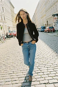 100% LEATHER SHORT JACKET