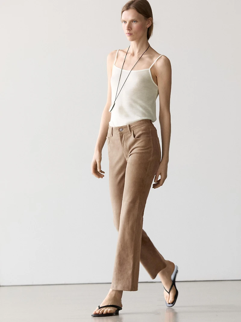 Leggings flare cropped en cuir finition daim