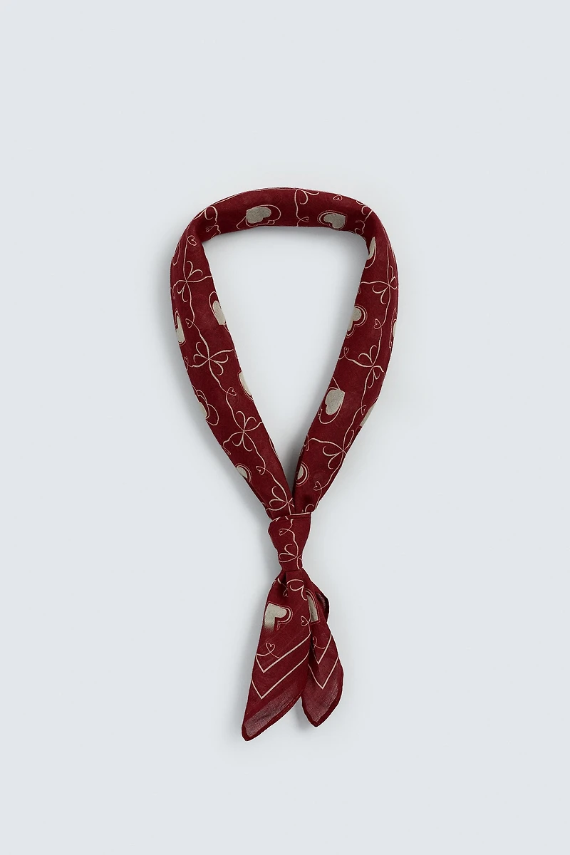 HEART PRINT BANDANA