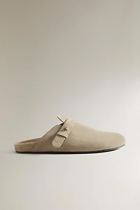 LEATHER MULE CLOG SLIPPERS WITH STRAP DETAIL