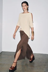 TOP ASYMÉTRIQUE EN MAILLE COMBINÉE